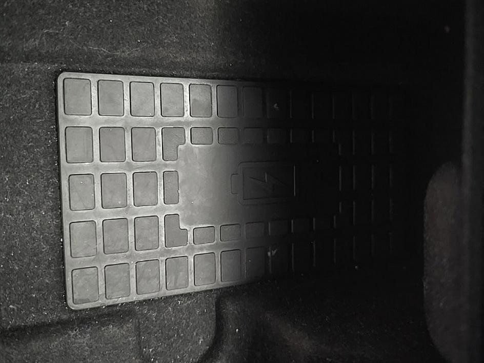 Used 2022 Lincoln Nautilus Reserve w/ Equipment Group 201A image 24