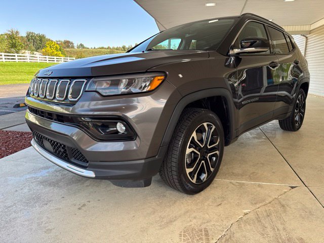 Used 2022 Jeep Compass Limited AWD/4WD image 9