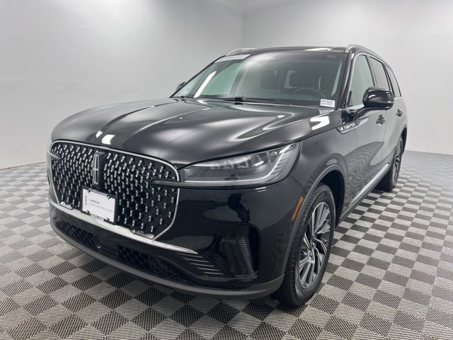 Certified 2025 Lincoln Aviator AWD image 2