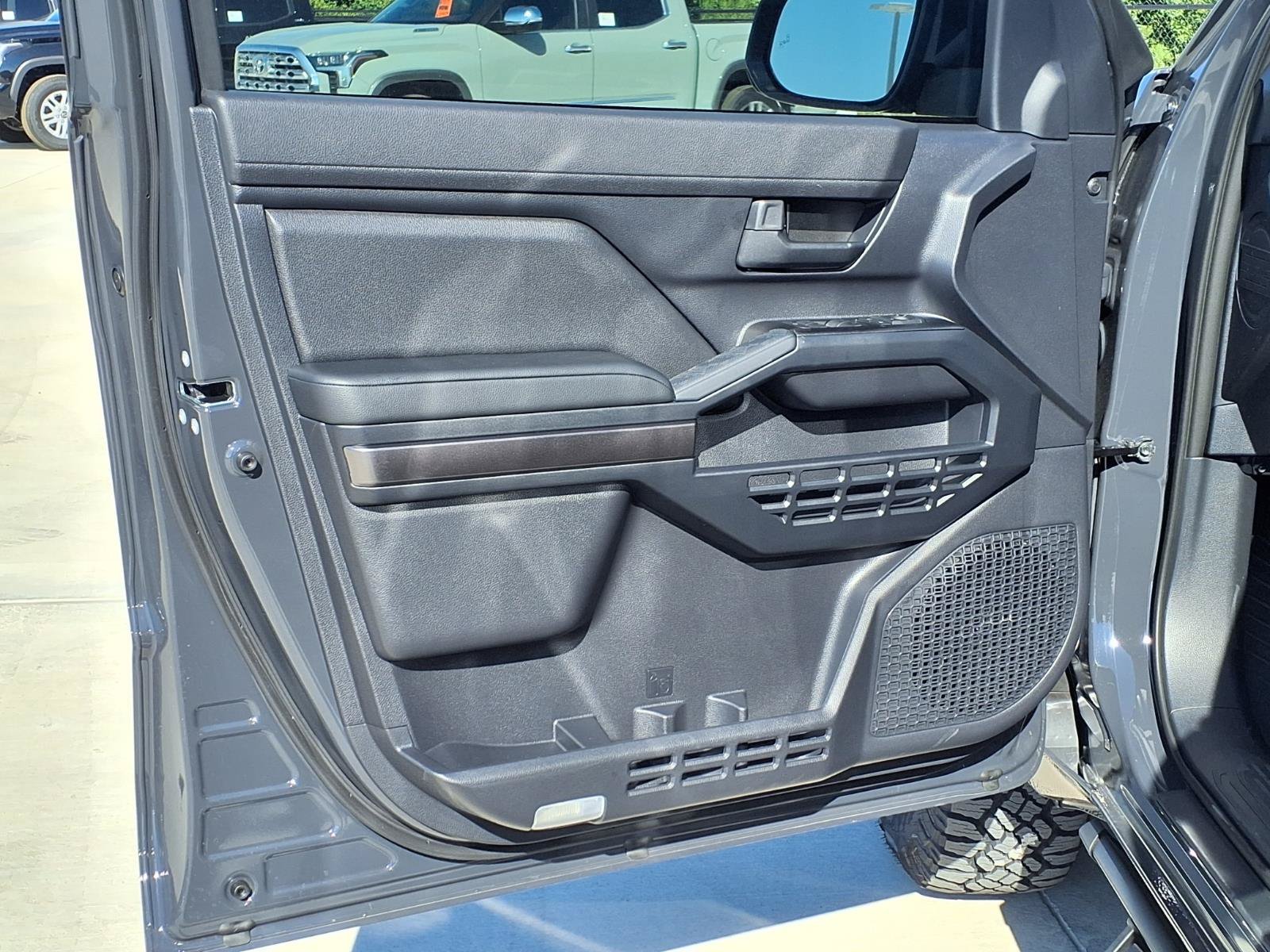 New 2026 Toyota 4Runner SR5 AWD/4WD image 27