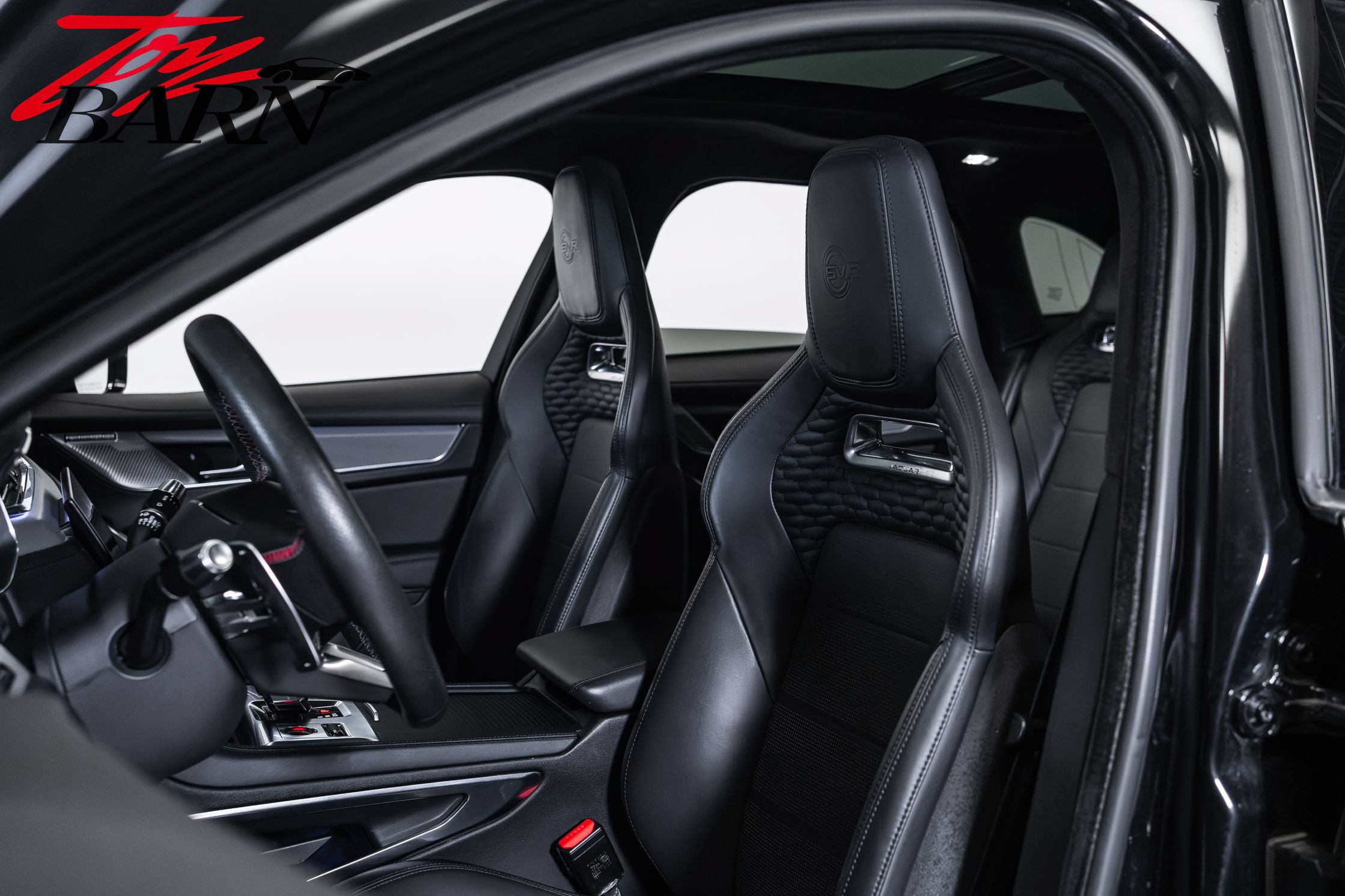 Used 2021 Jaguar F-PACE SVR AWD/4WD image 22
