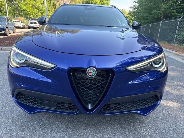 Used 2021 Alfa Romeo Stelvio Ti Sport AWD/4WD image 2