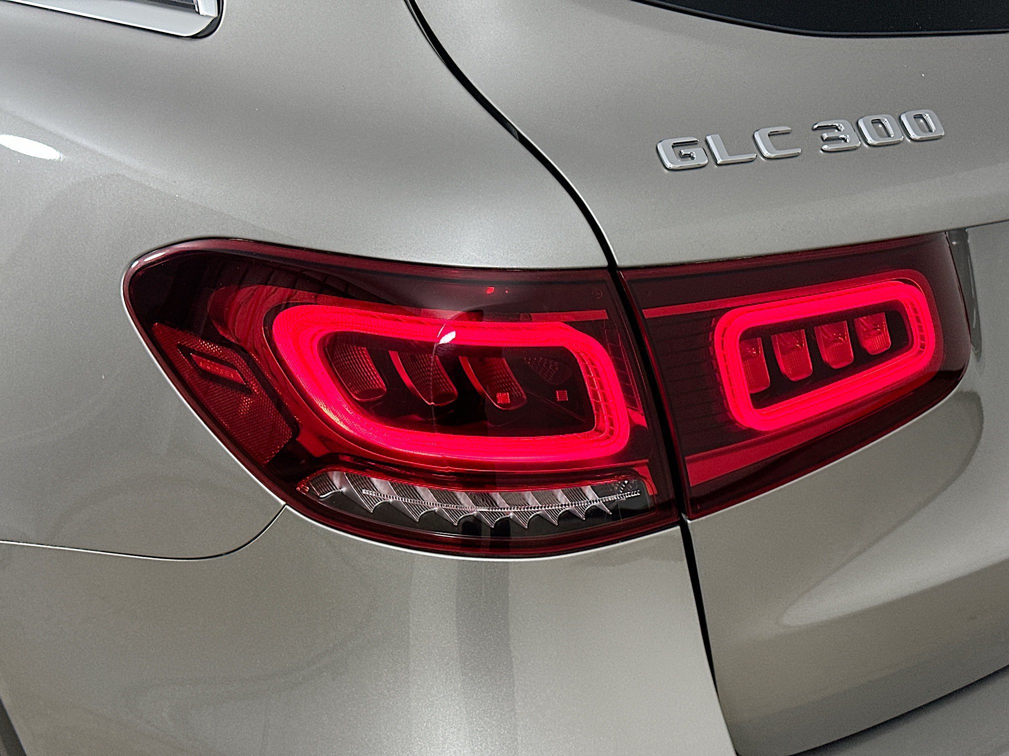 Certified 2022 Mercedes-Benz GLC 300 4MATIC w/ Premium Package Lite image 39