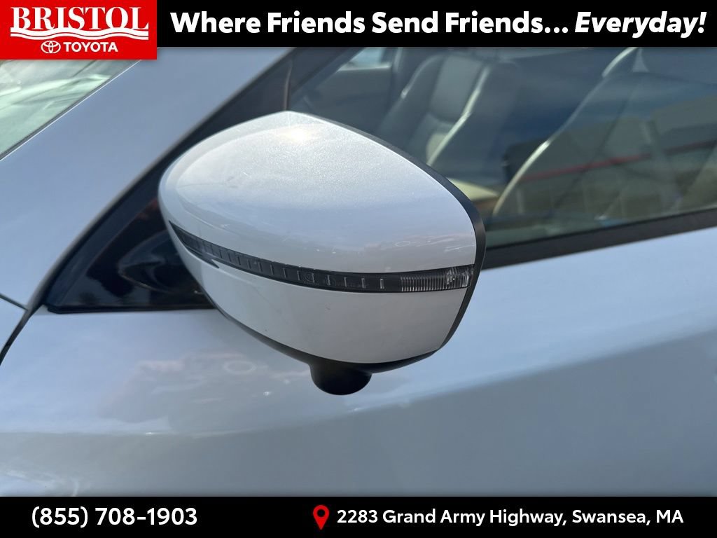 Used 2018 Nissan Pathfinder Platinum AWD/4WD image 8