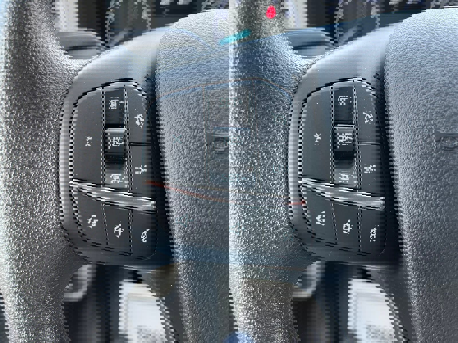 Used 2025 Ford Transit 350 XL image 17