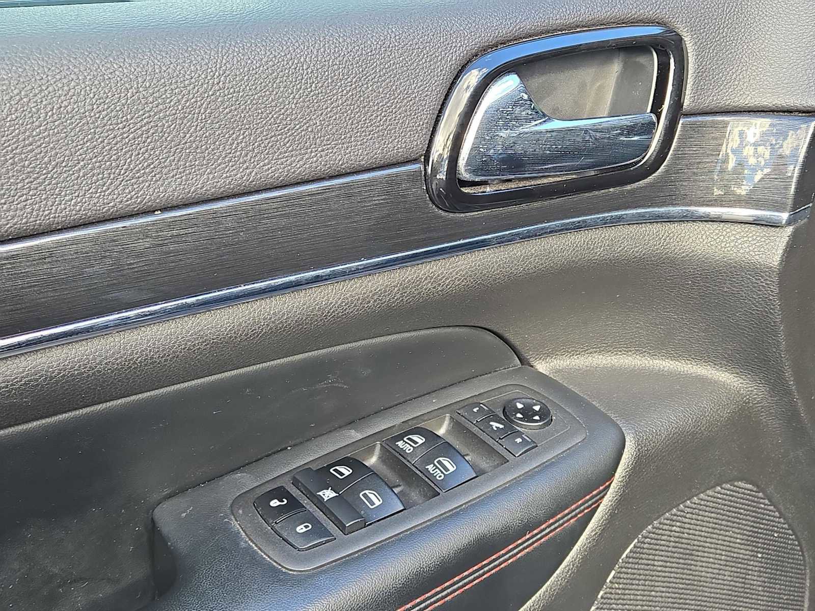 Used 2021 Jeep Grand Cherokee Trailhawk w/ Premium Lighting Group image 20