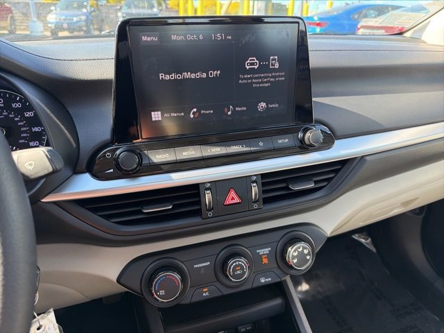 Used 2023 Kia Forte LXS image 17