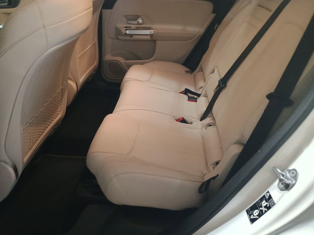 Certified 2021 Mercedes-Benz GLB 250 4MATIC image 16