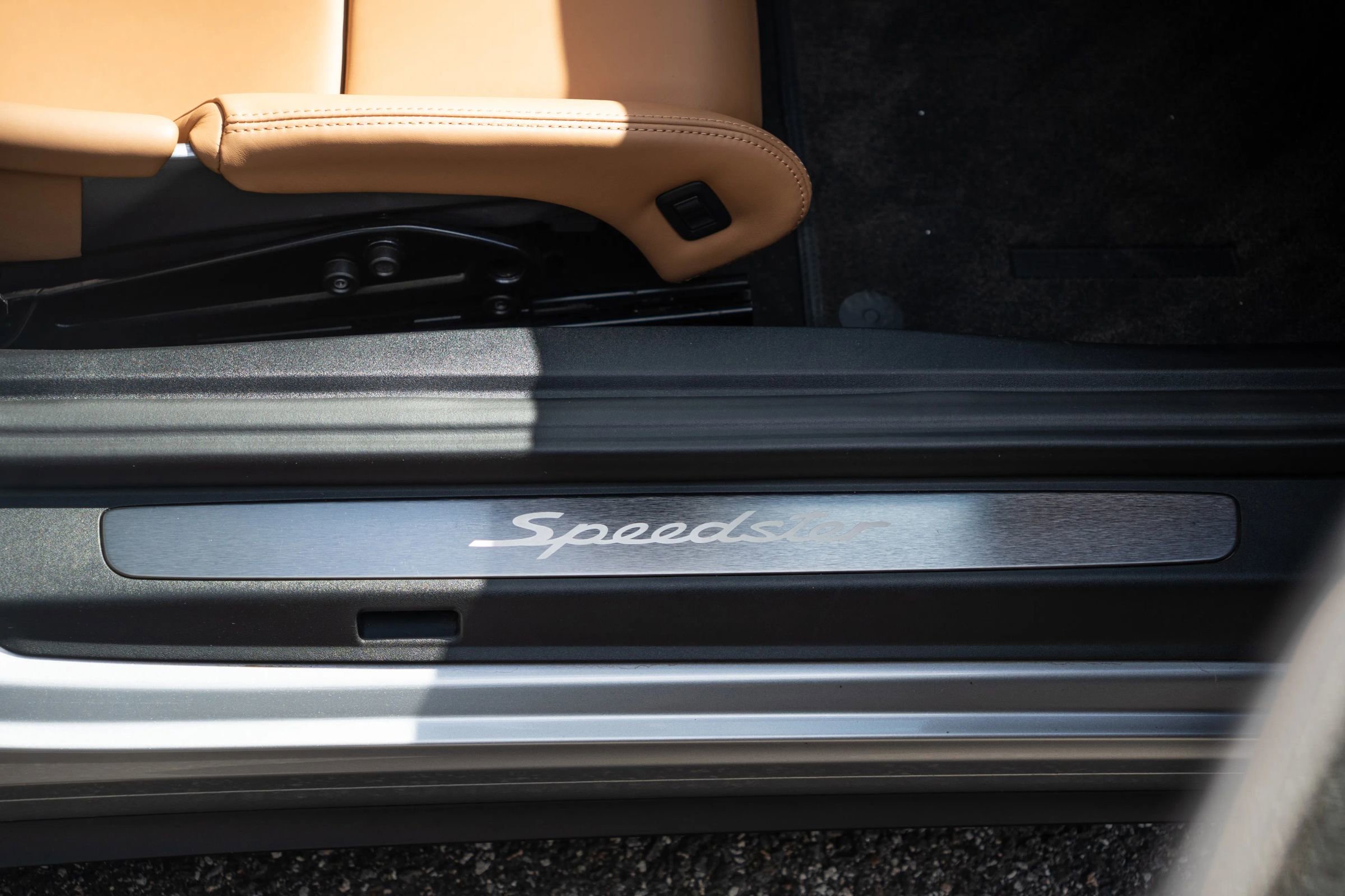 Used 2019 Porsche 911 Speedster RWD image 51