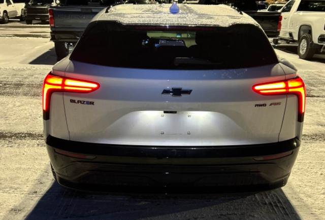 Used 2024 Chevrolet Blazer EV RS image 7