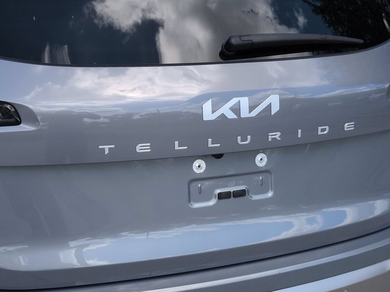 Certified 2025 Kia Telluride SX FWD image 16