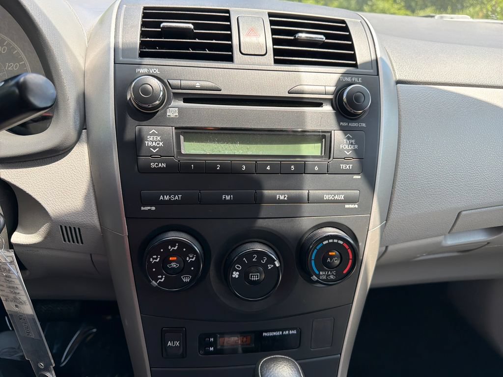 Used 2010 Toyota Corolla LE FWD image 18