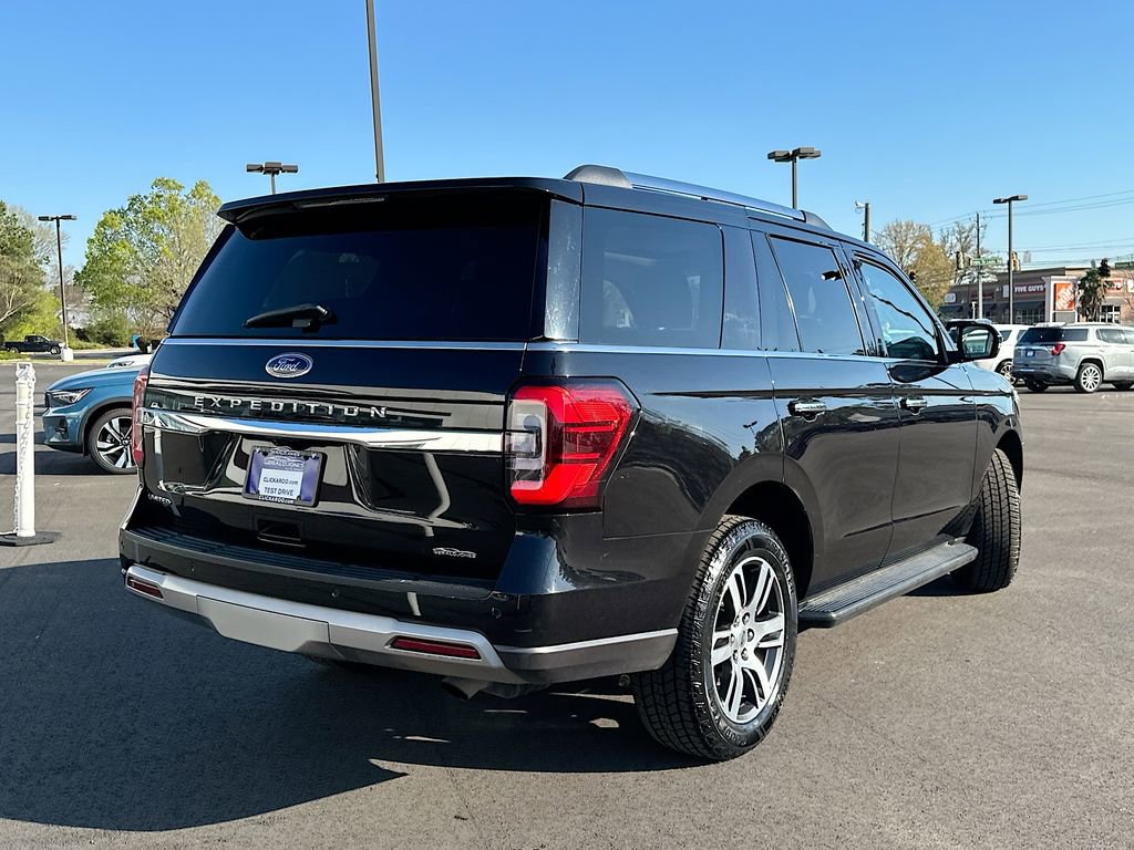 Used 2024 Ford Expedition Limited image 7