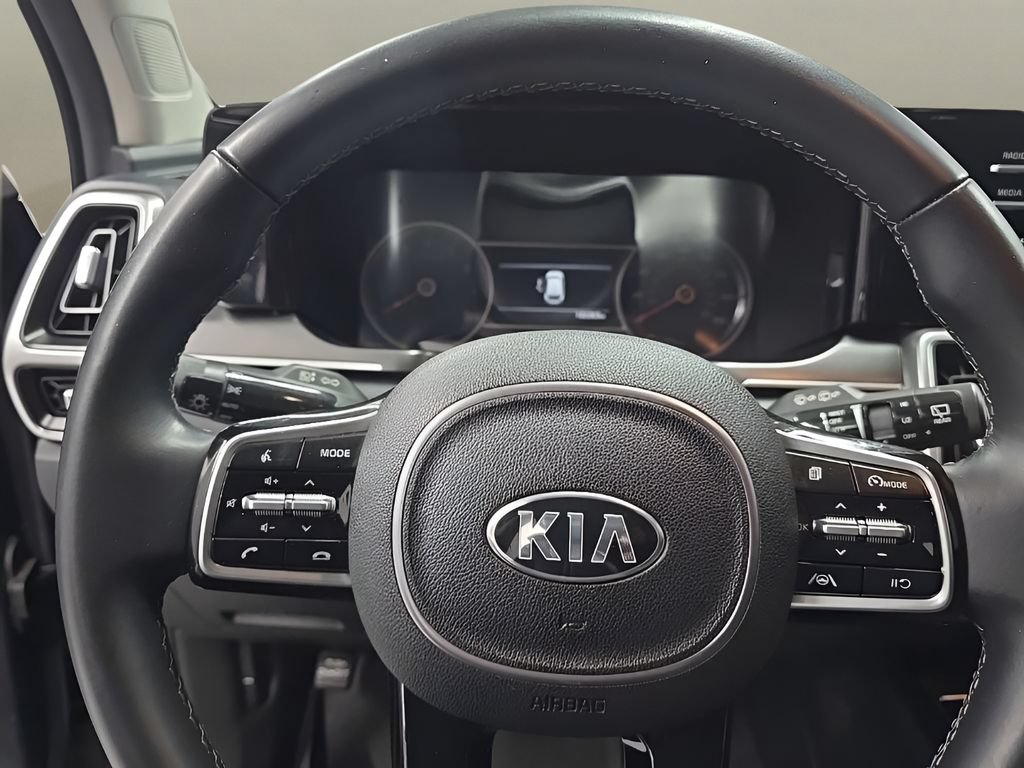 Used 2021 Kia Sorento S FWD image 24