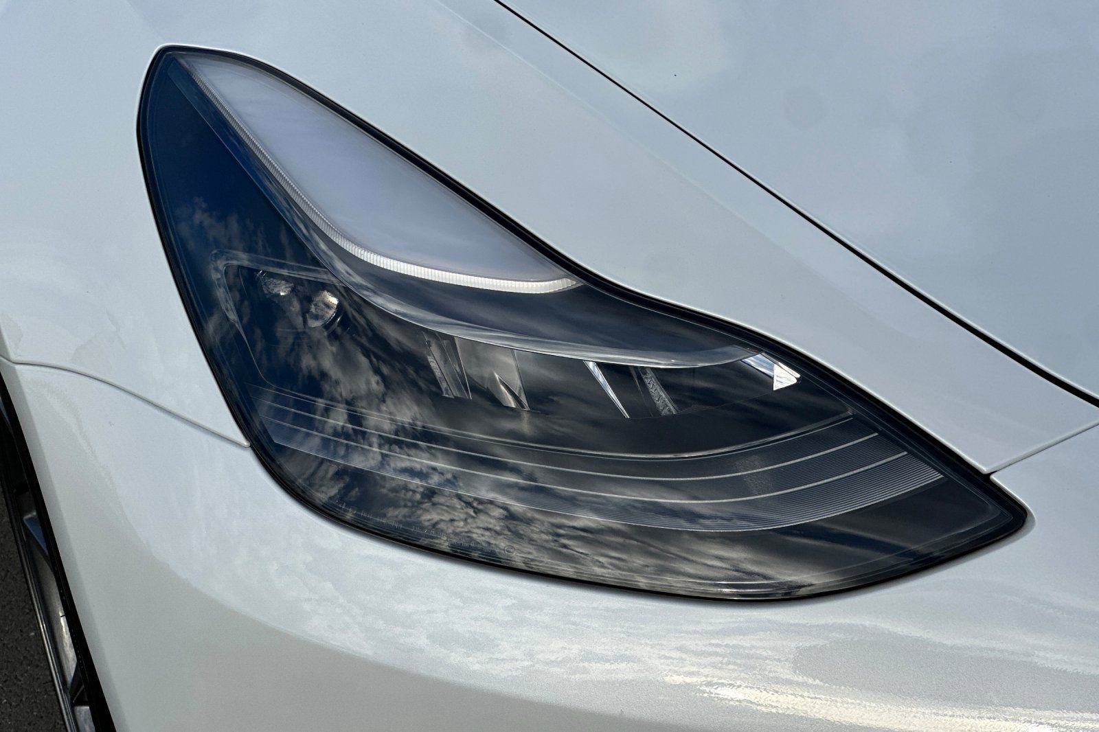 Used 2023 Tesla Model 3 Standard Range image 45