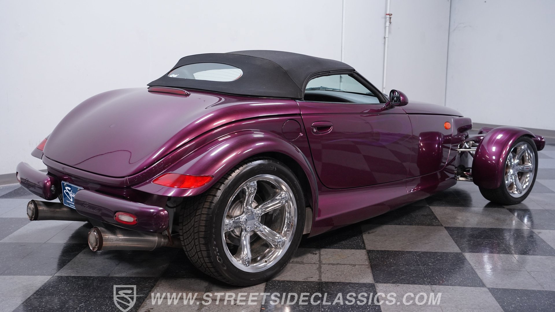 Used 1999 Plymouth Prowler RWD image 12