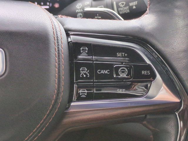 Used 2021 Jeep Grand Cherokee L Summit w/ Advanced Protech Group IV image 25