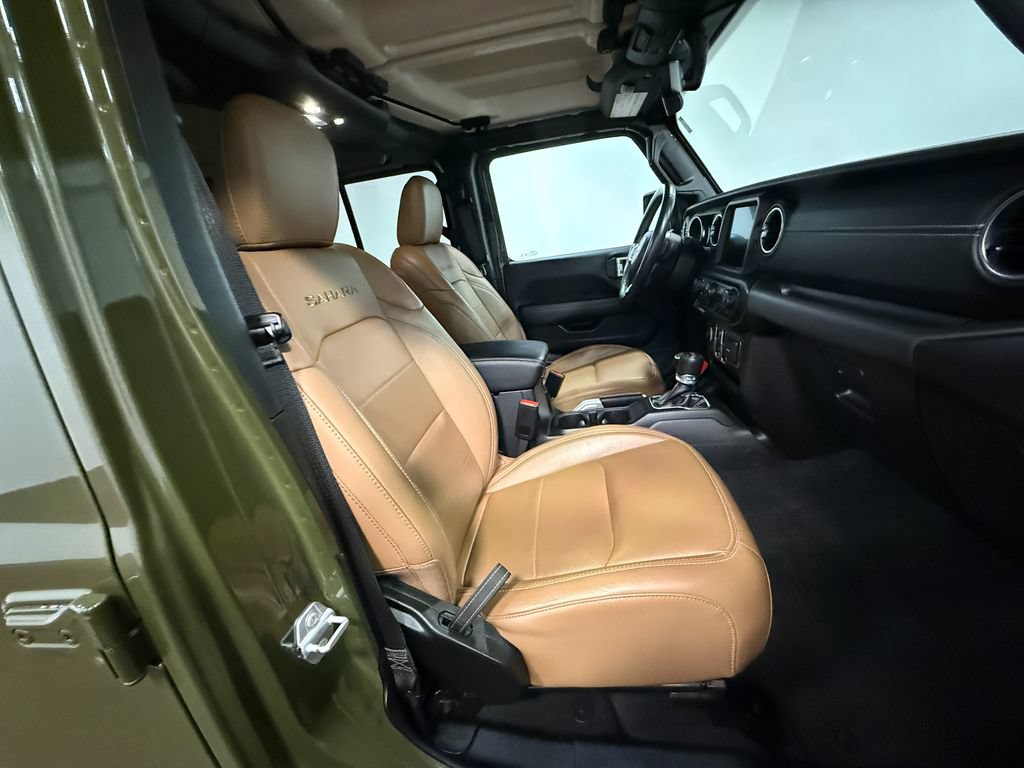 Used 2023 Jeep Wrangler Unlimited Sahara w/ Dual Top Group AWD/4WD image 13