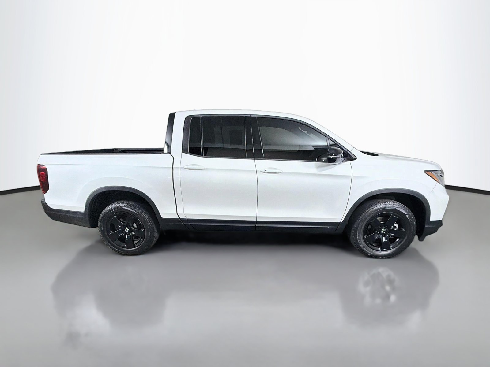 Used 2024 Honda Ridgeline Black Edition image 5