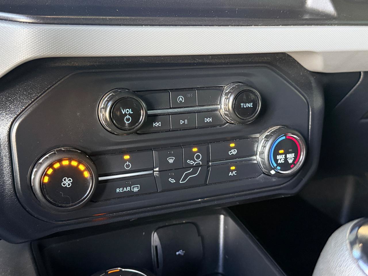 Used 2022 Ford Bronco 2-Door AWD/4WD image 18