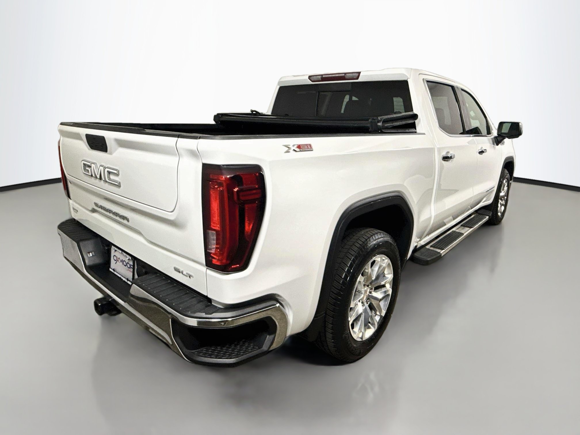 Used 2019 GMC Sierra 1500 SLT w/ SLT Premium Package AWD/4WD image 7