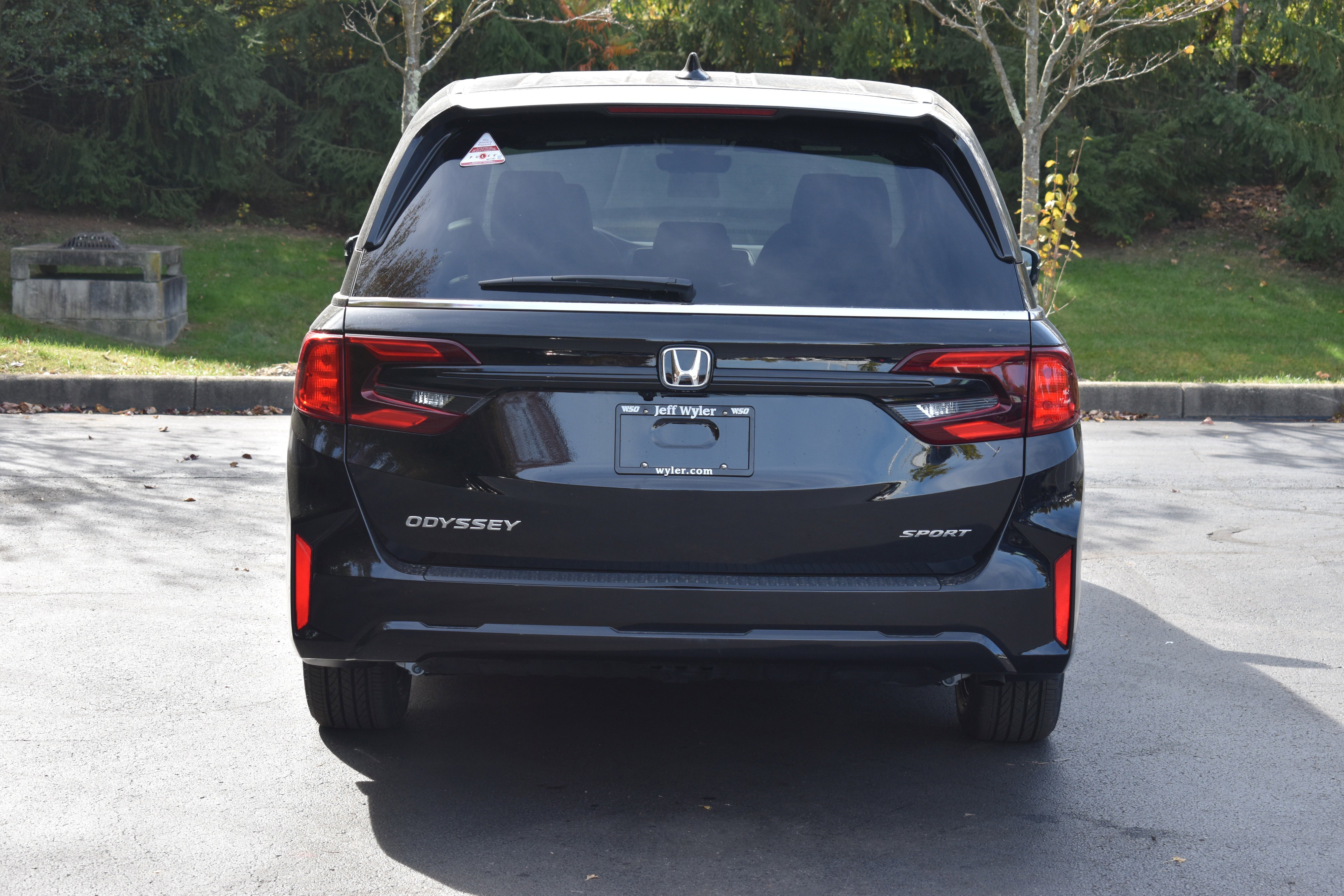 New 2026 Honda Odyssey Sport-L image 7