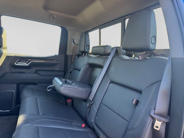 Used 2023 GMC Sierra 1500 Elevation w/ Elevation Premium Package AWD/4WD image 7