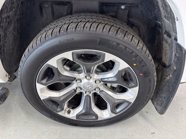 Used 2023 RAM 1500 Limited w/ Body-Colour Bumper Group AWD/4WD image 11