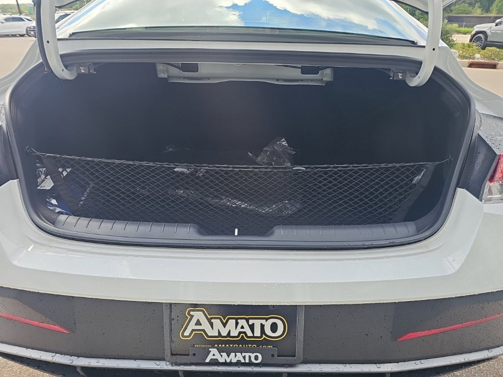 New 2026 Hyundai Elantra SE FWD image 30
