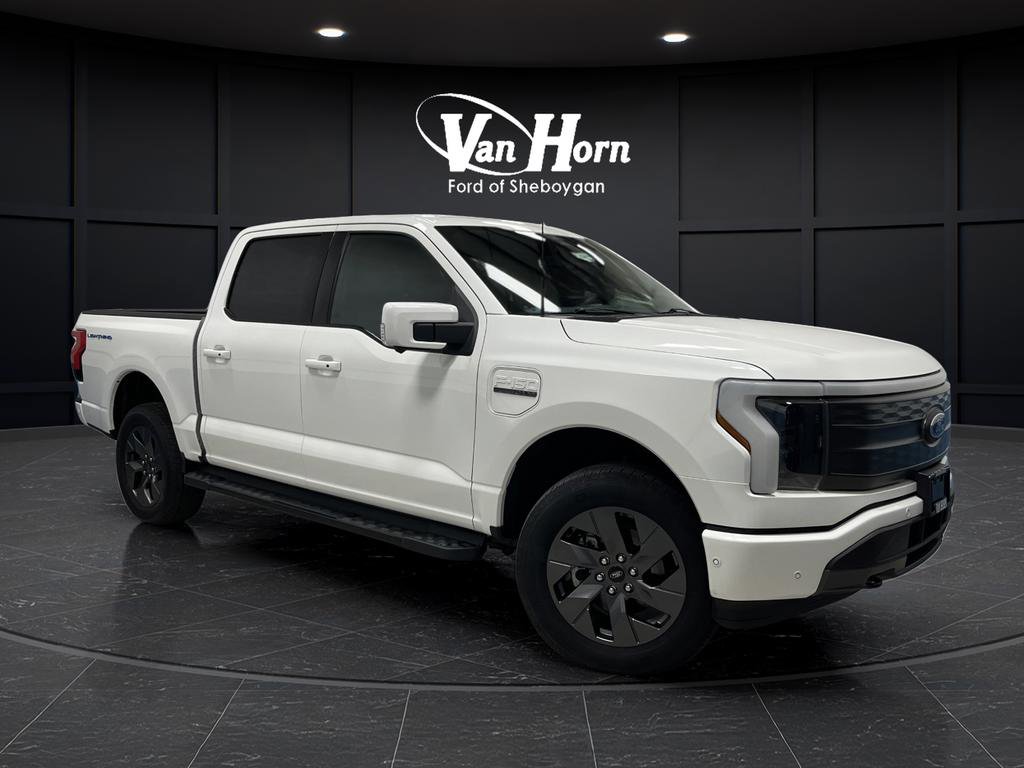 Used 2022 Ford F150 Lightning Lariat image 42