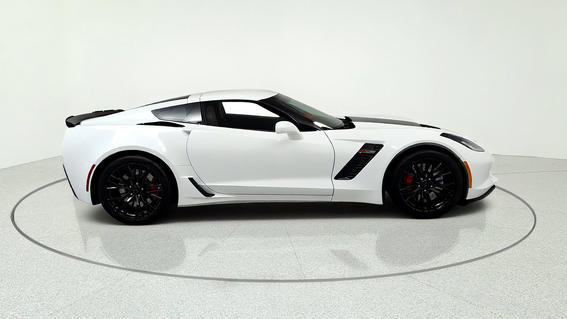 Used 2016 Chevrolet Corvette Z06 w/ 2LZ Preferred Equipment Group RWD image 6