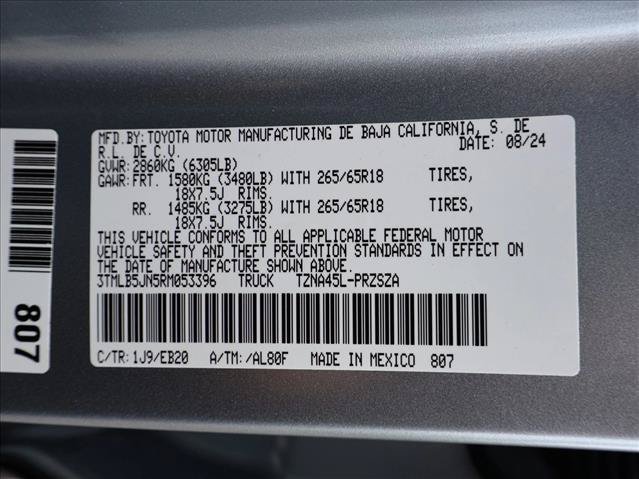 Used 2024 Toyota Tacoma Limited w/ Limited Package (LT) AWD/4WD image 30