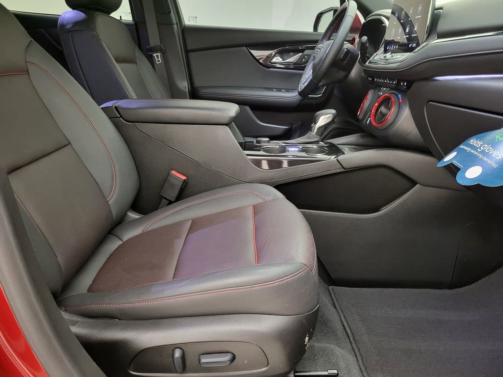 Certified 2024 Chevrolet Blazer RS w/ Driver Confidence II Package FWD image 17