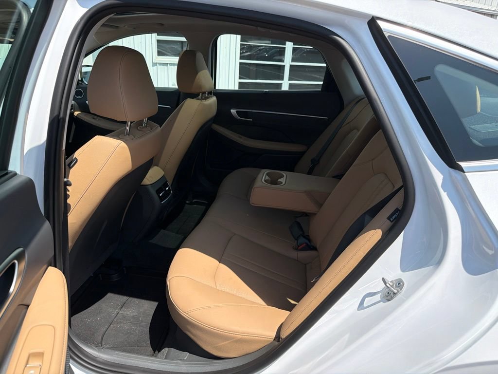 New 2026 Hyundai Sonata Limited FWD image 16