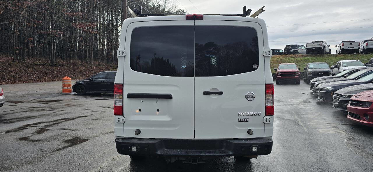 Used 2015 Nissan NV 2500 SV w/ Side & Curtain Airbag Package image 7