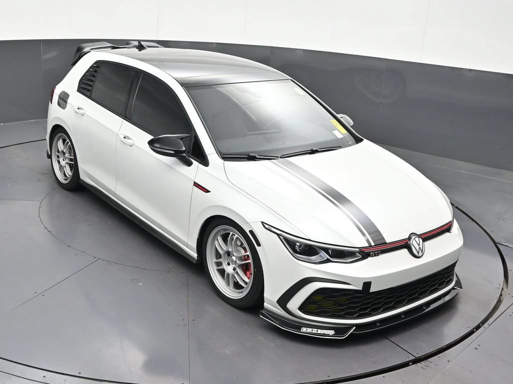Used 2024 Volkswagen GTI SE FWD image 21