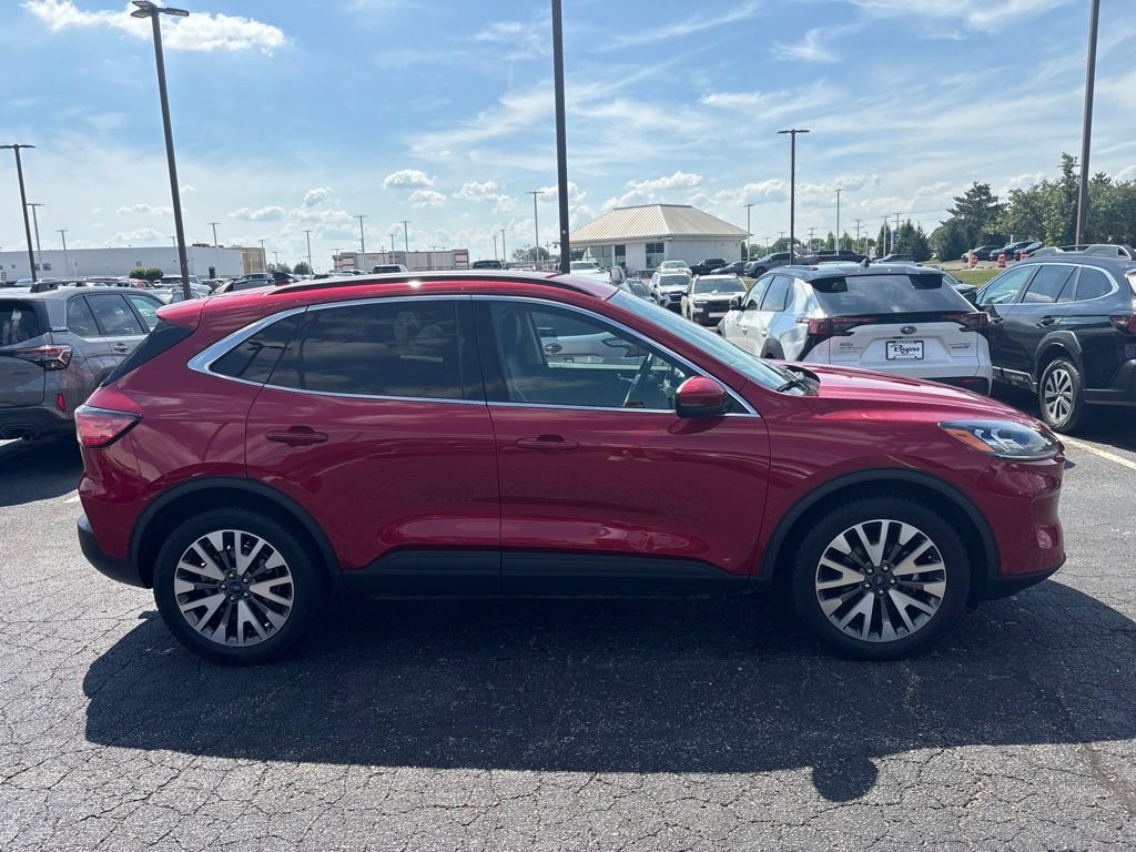 Used 2020 Ford Escape Titanium AWD/4WD image 2