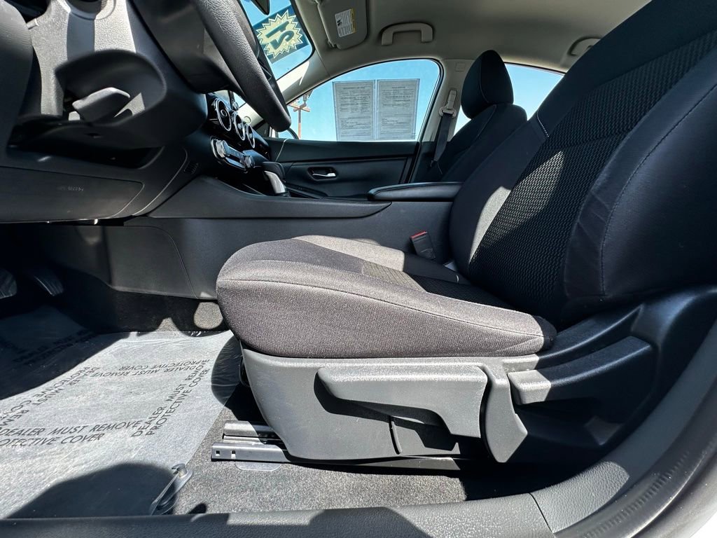 Used 2017 Toyota RAV4 Platinum w/ All Weather Liner Package AWD/4WD image 2