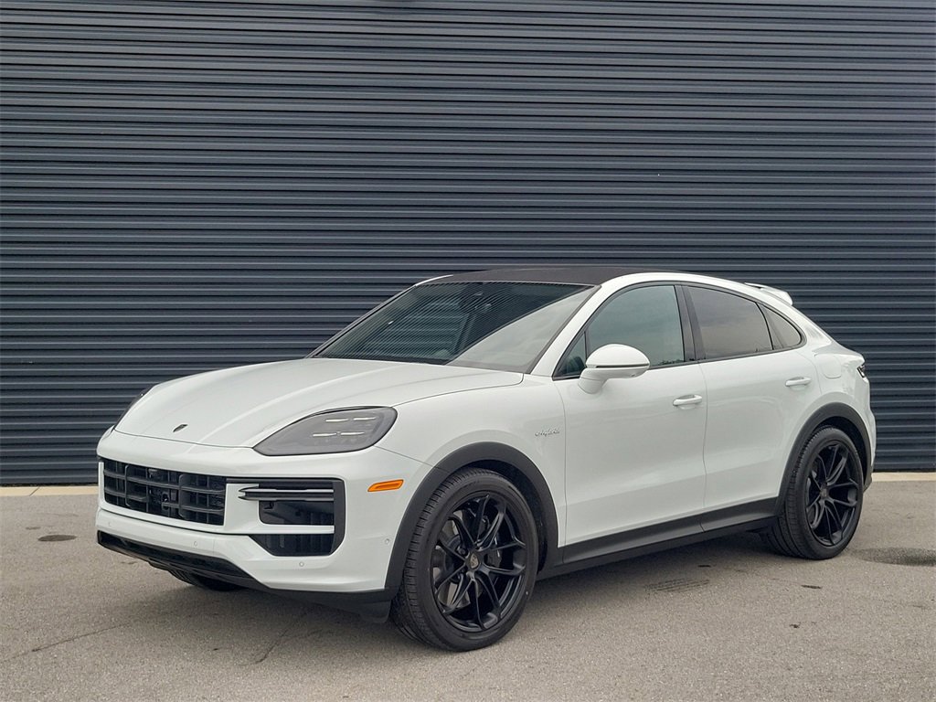 Used 2025 Porsche Cayenne Turbo image 1