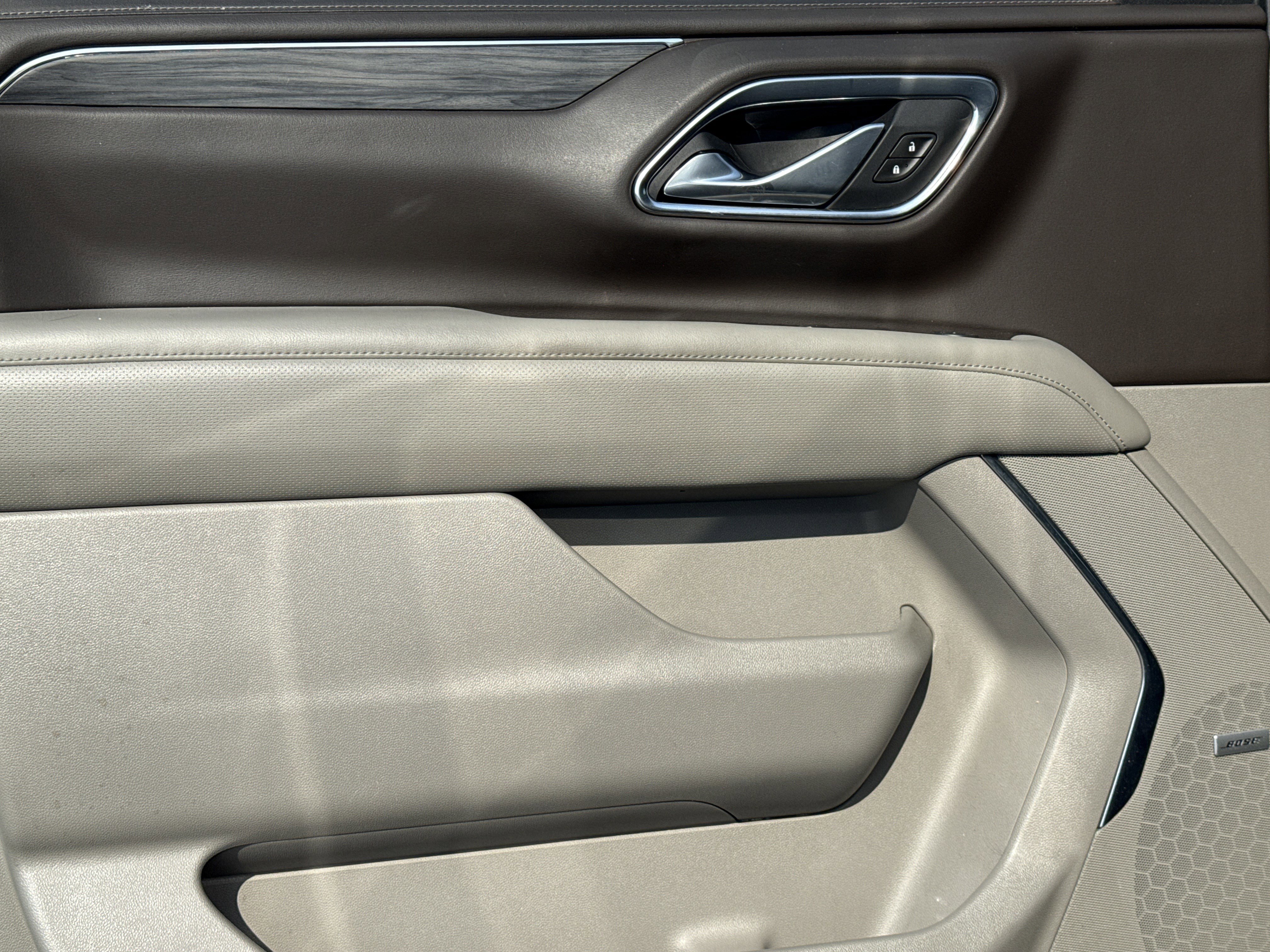 Used 2021 GMC Yukon XL SLT w/ SLT Luxury Plus Package AWD/4WD image 14