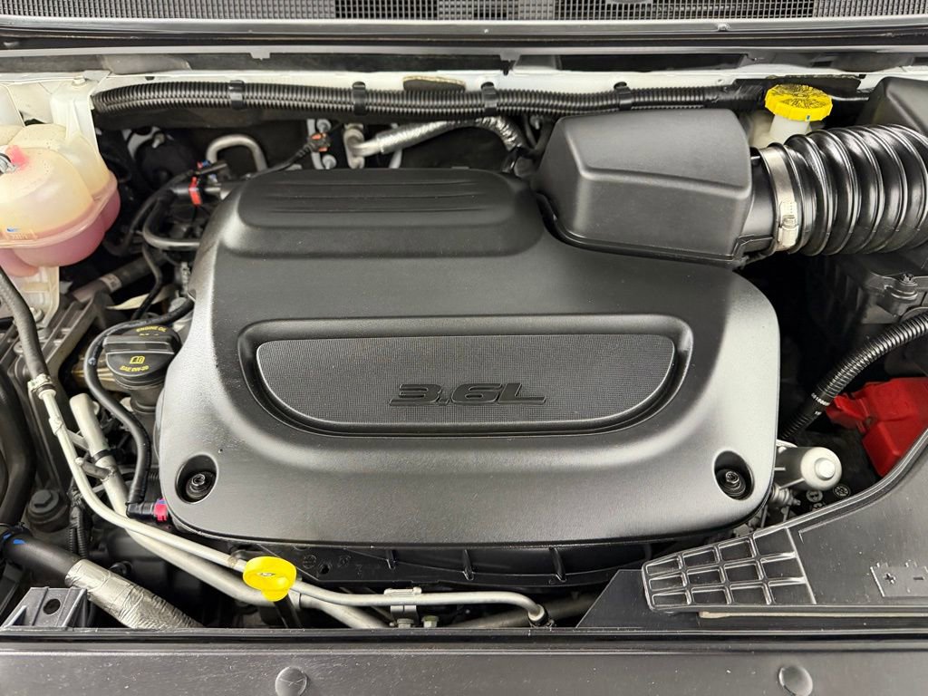 Used 2024 Chrysler Pacifica Pinnacle image 38