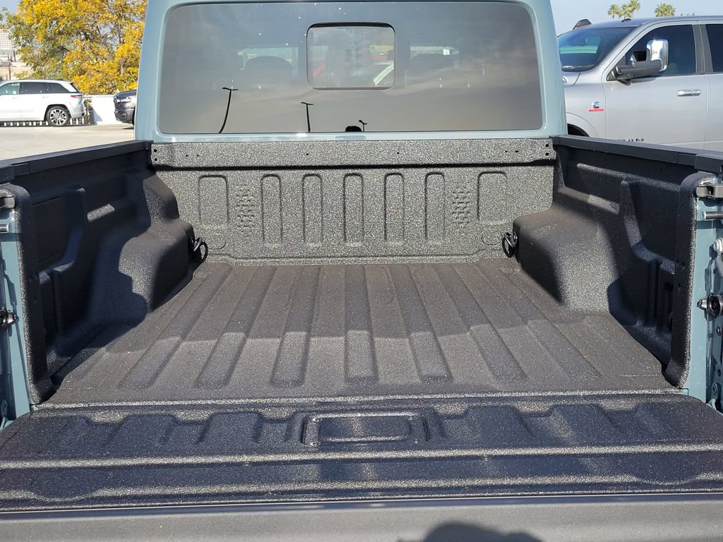 New 2026 Jeep Gladiator Sport AWD/4WD image 17
