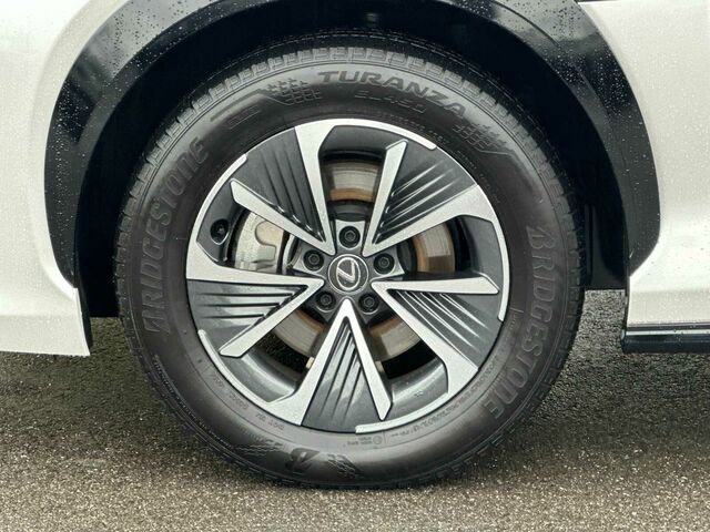 Used 2025 Lexus RZ 450e w/ Accessory Package (2T) image 34