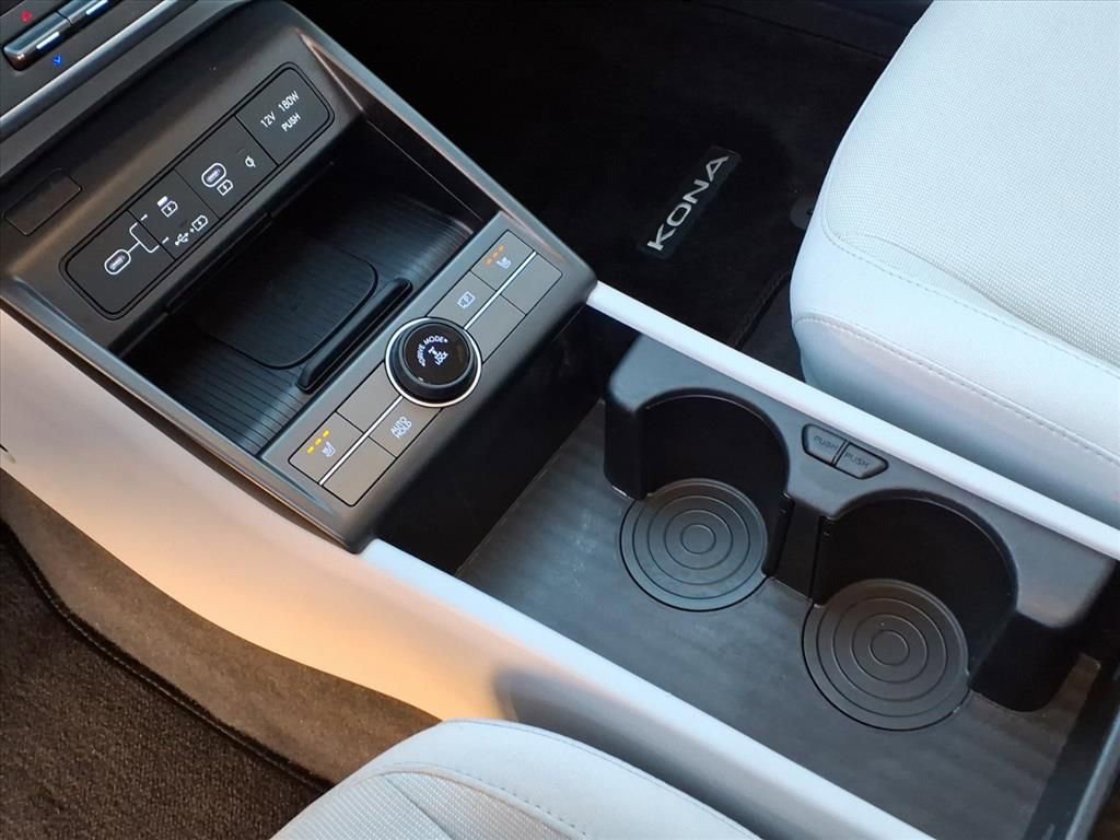 Used 2024 Hyundai Kona SEL w/ Convenience Package image 26