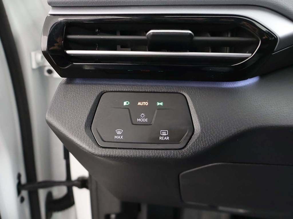 Used 2024 Volkswagen ID.4 2WD image 37
