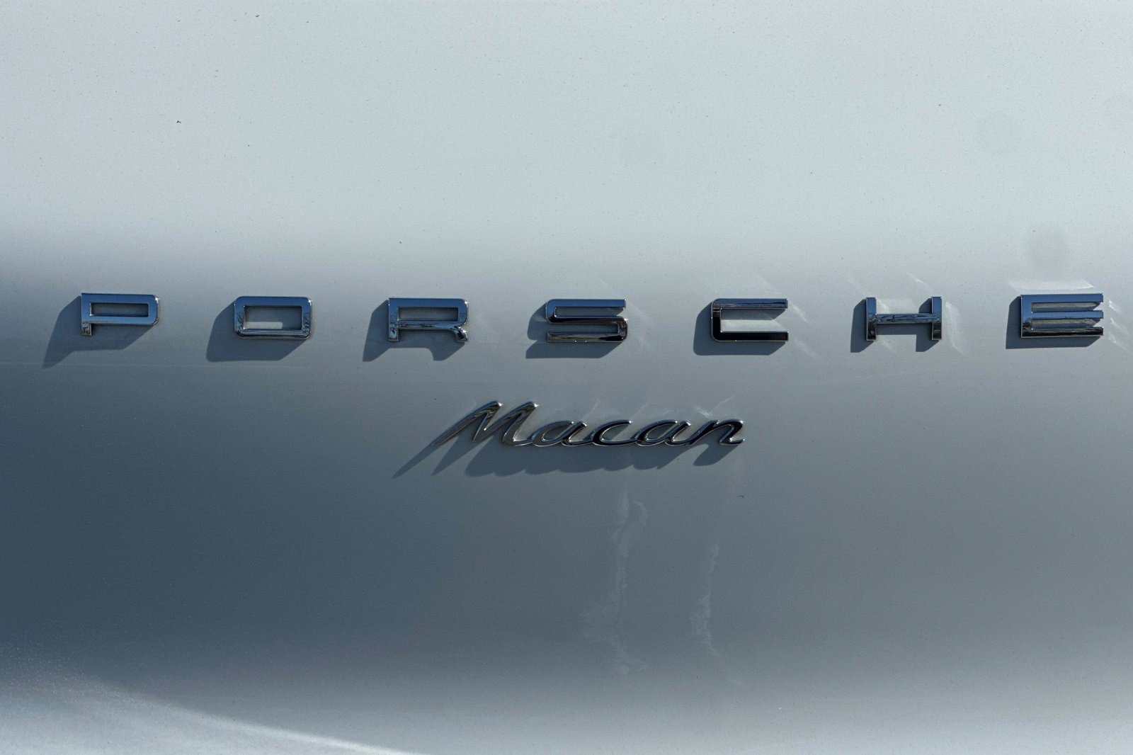 Used 2018 Porsche Macan Sport Edition image 38