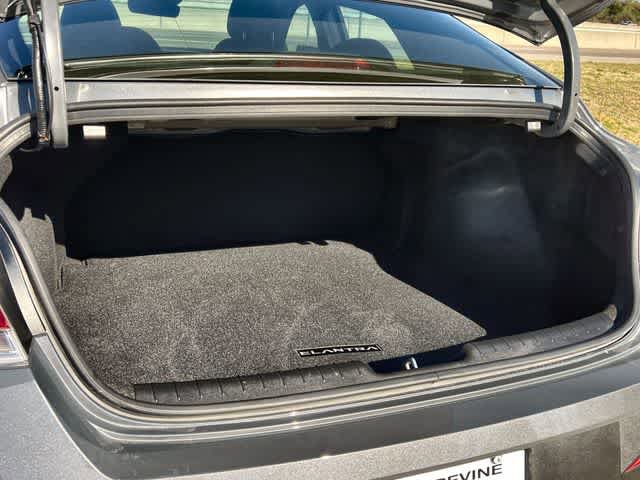 Used 2025 Hyundai Elantra Sport image 20