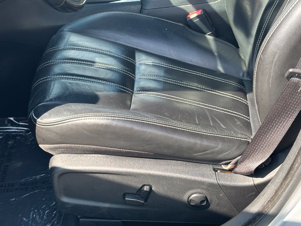 Used 2022 Chrysler 300 S RWD image 12
