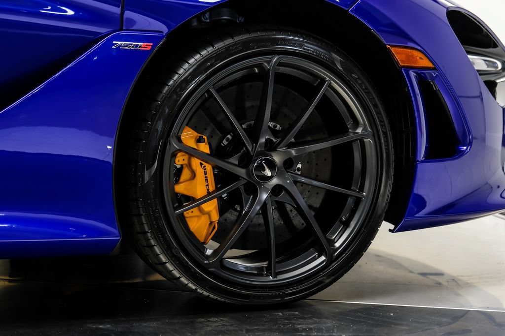 Used 2026 McLaren 750S Spider RWD image 56