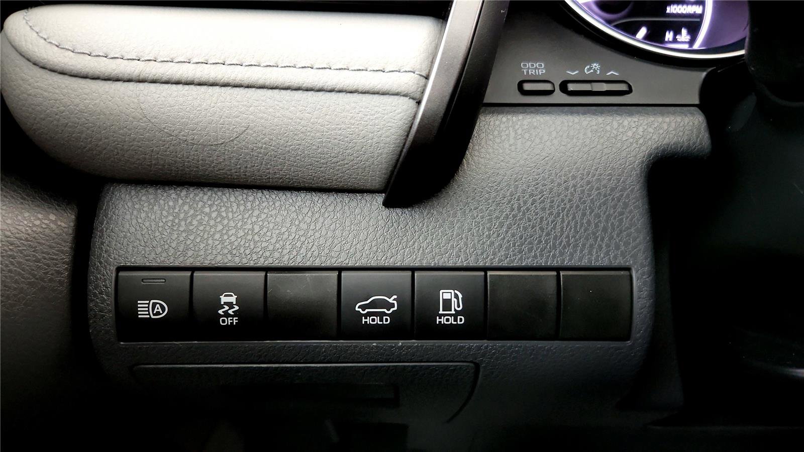 Certified 2020 Toyota Camry LE w/ Carpet Mat Package image 32